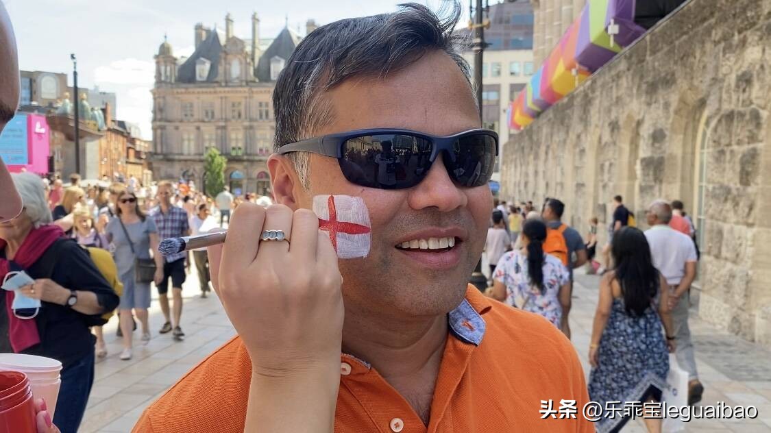 卡塔尔世界杯的遮阳伞,卡塔尔世界杯球场遮阳降温