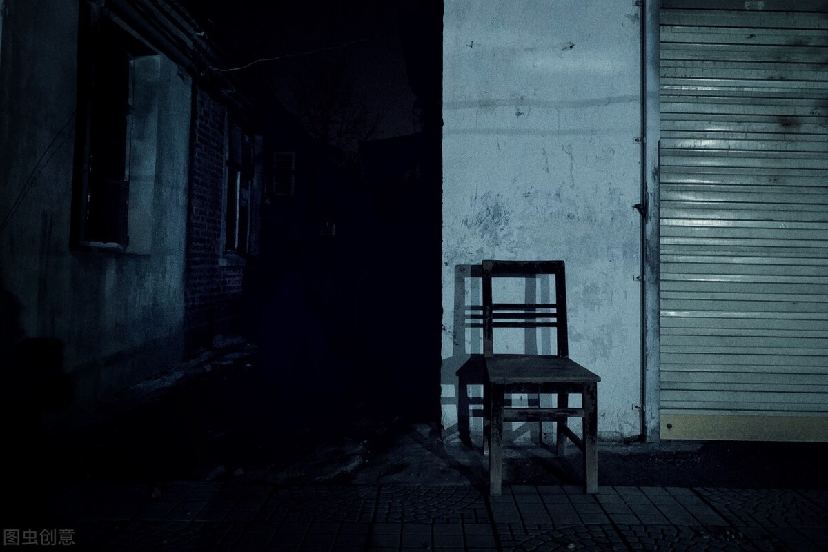 故事：对象和你玩关乎生命的真心话大冒险，你要如何死里逃生？