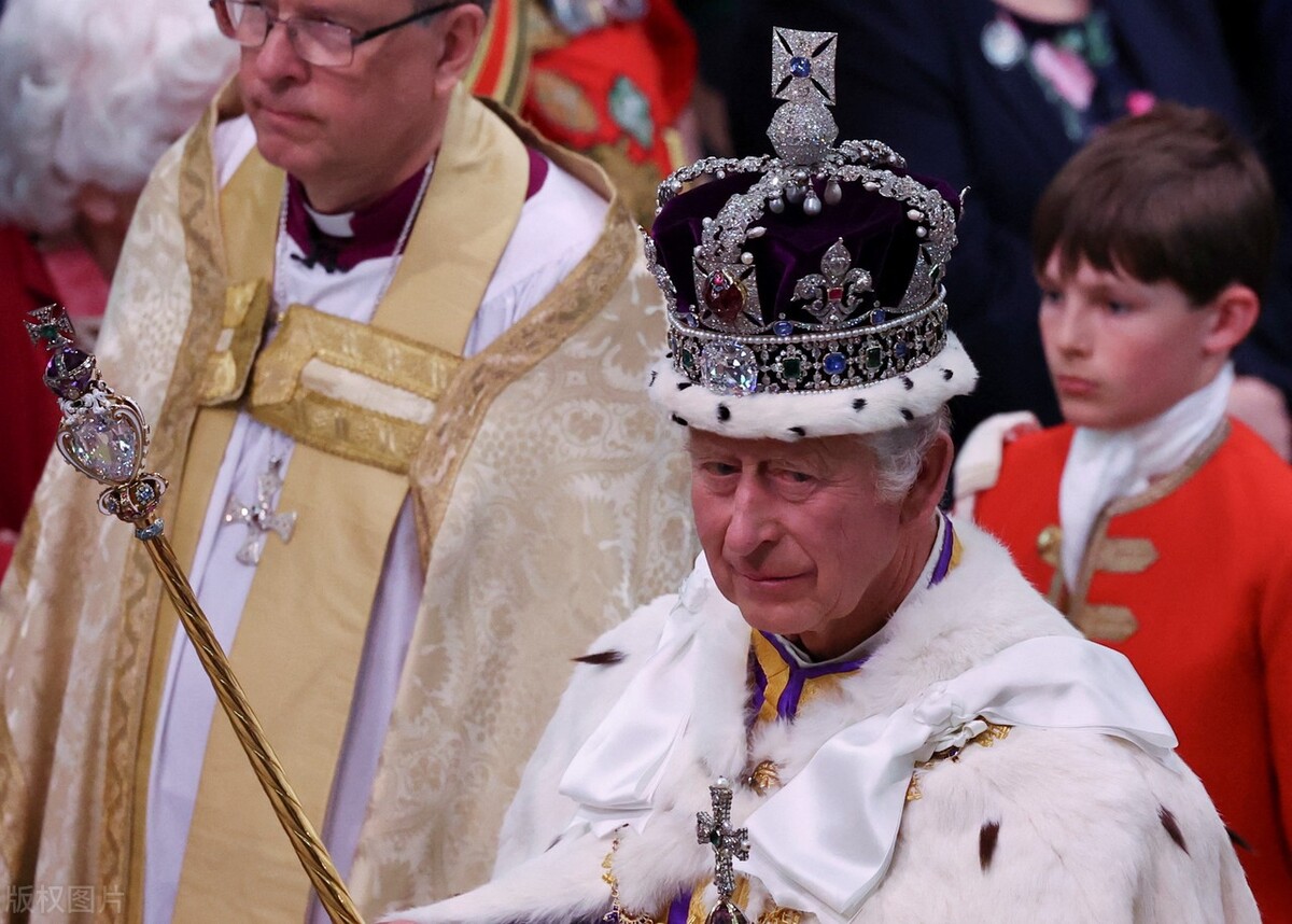 英国国王为什么要加冕,英国国王加冕仪式凯特戴王冠了么