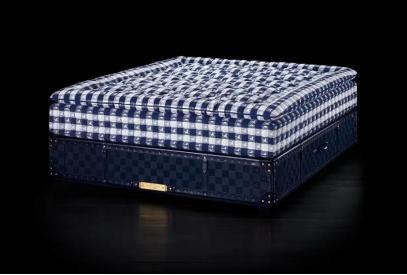 大s知道汪小菲新欢会很伤心吗,汪小菲最新微博晒给大s买衣服