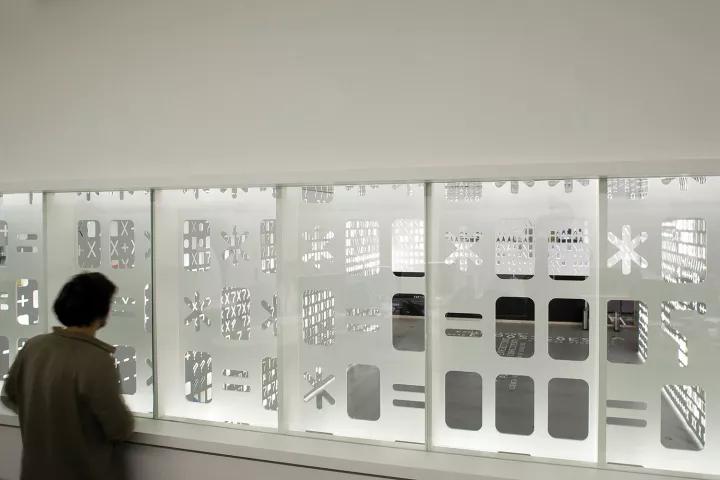 亚洲照明设计师协会丨光影下的冲孔板，金属界的颜值担当