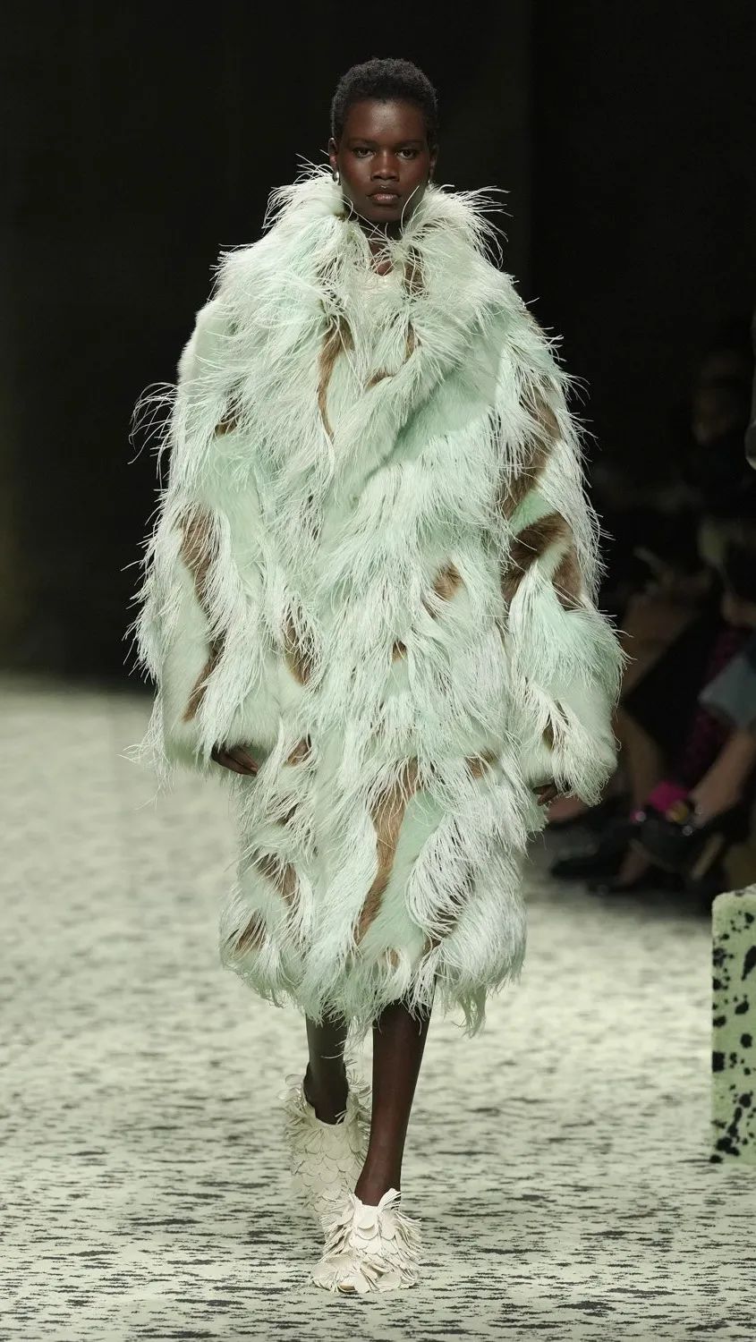 2023-2024秋冬流行趋势款式,2023秋冬流行趋势款式颜色