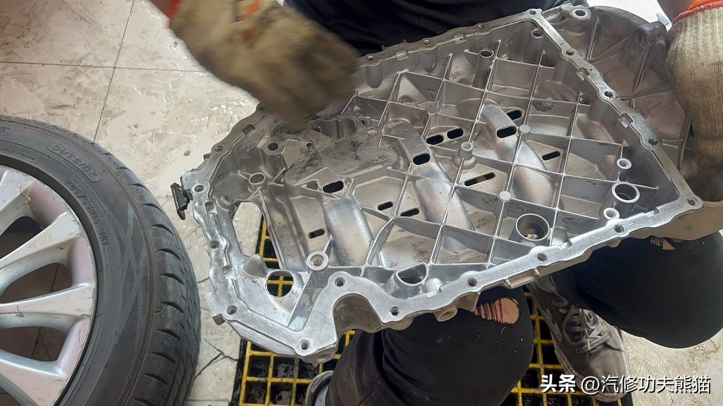 武汉小轿车烧机油处理办法,老款斯柯达烧机油解决方案