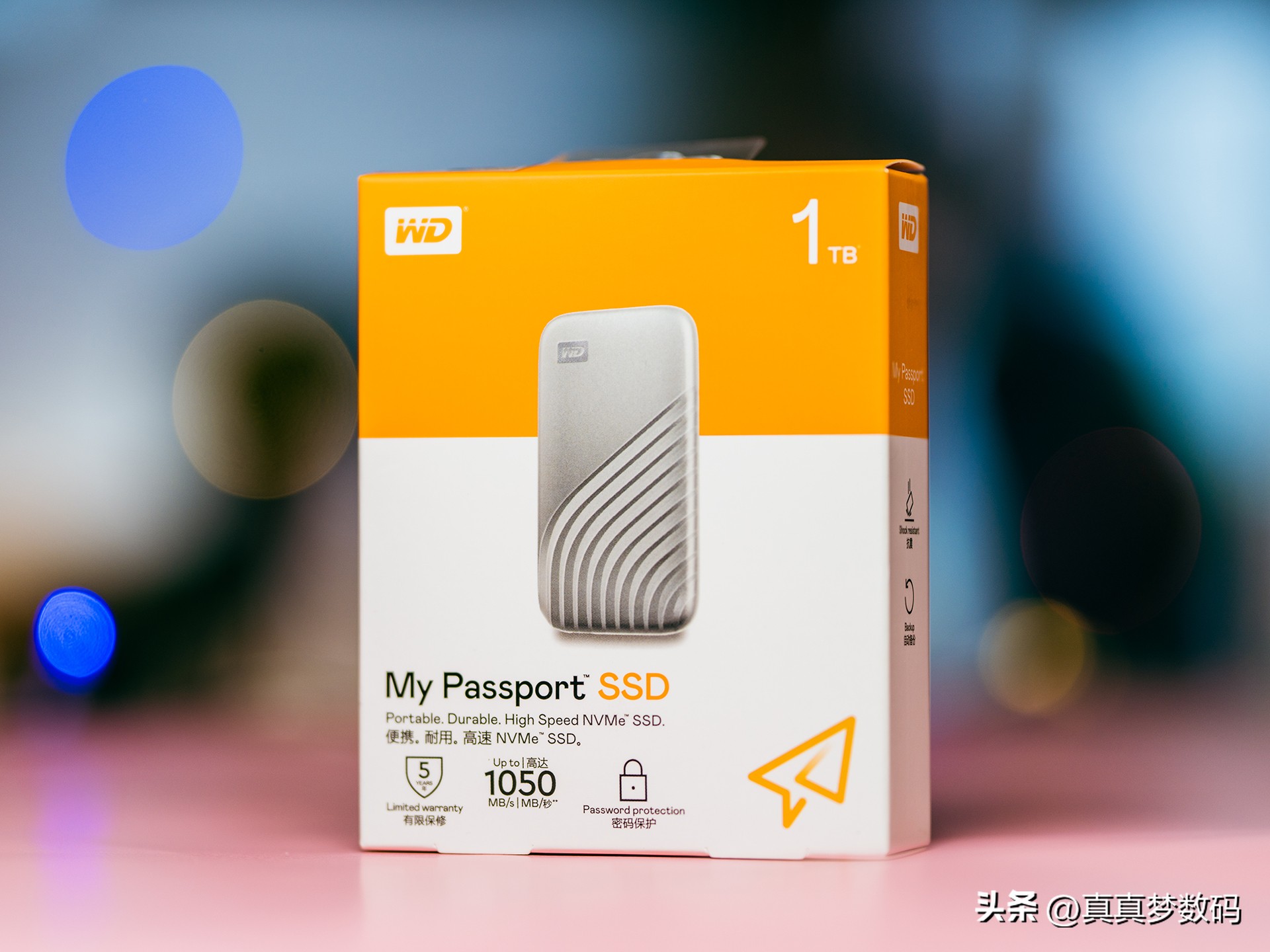 笔记本的绝佳扩容装备，快且安全：WDMyPassportSSD移动固态硬盘