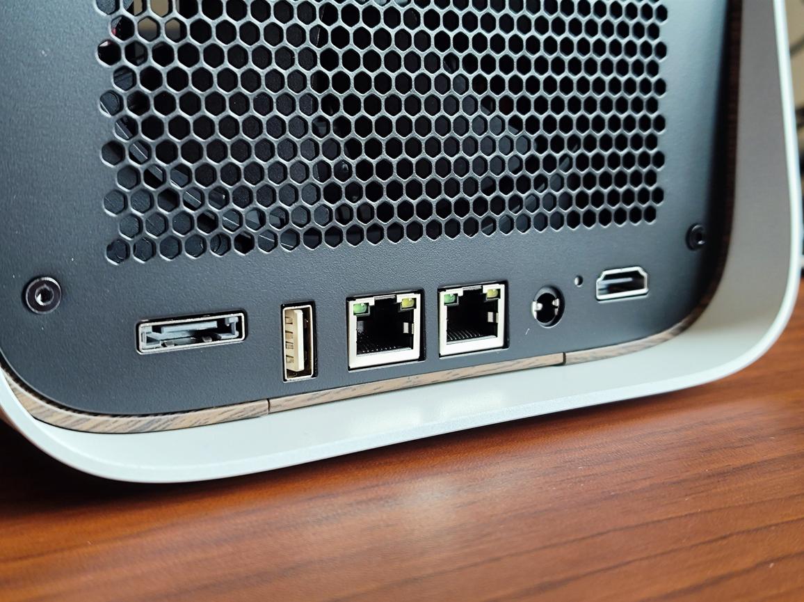 nas盘槽满了怎么扩容,nas盘位不够怎么办