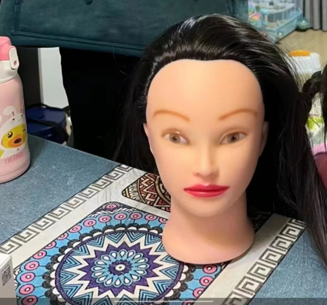 警惕小钱致贫的拿铁效应:如果每天买杯咖啡，30年要花几十万