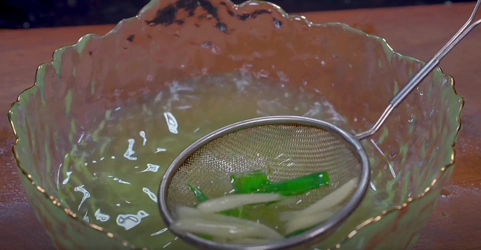 “安眠猛将”不是牛奶，每天坚持吃它，养心安神，人都显年轻了