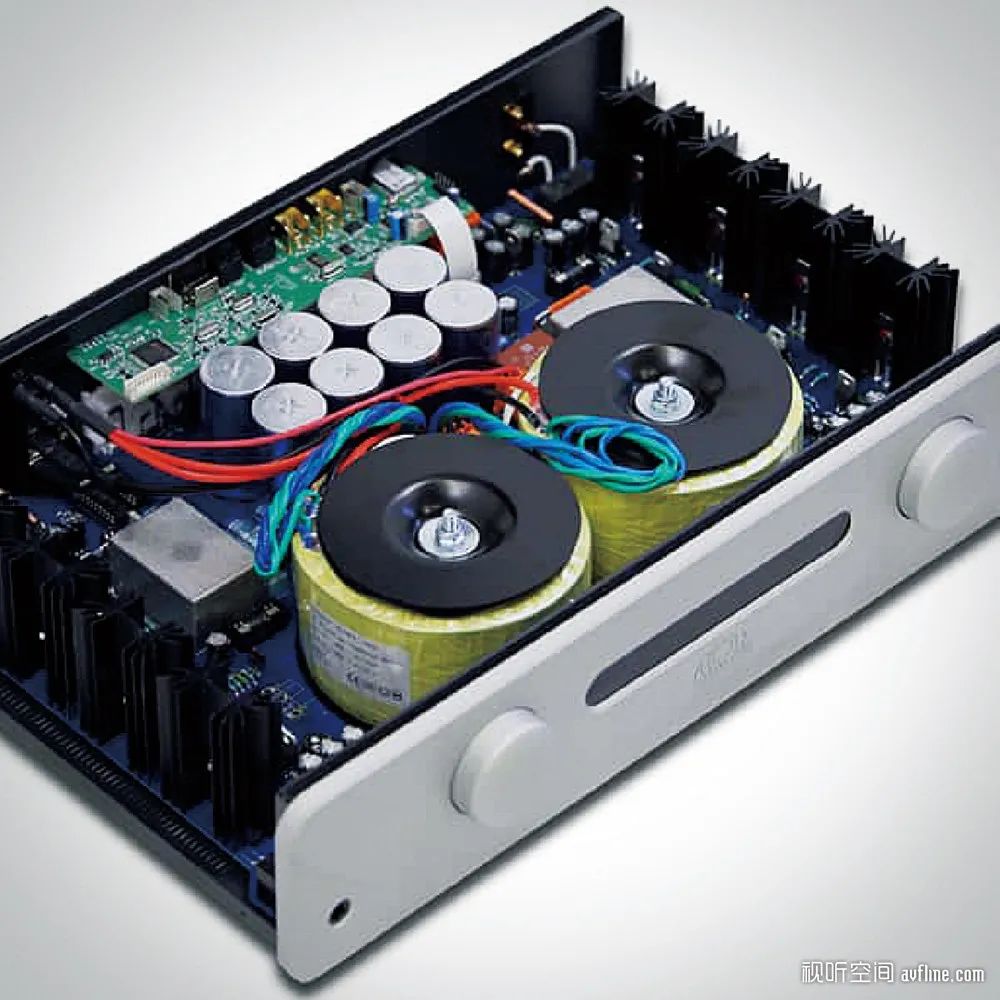 合并式功放与前后级功放选择,atoll200功放评测