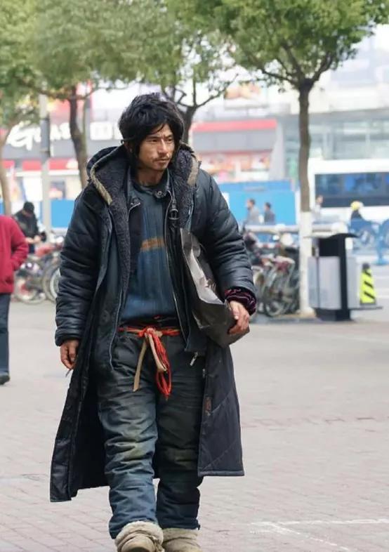 抗洪英雄犀利哥程国荣,犀利哥程国荣抗洪英雄