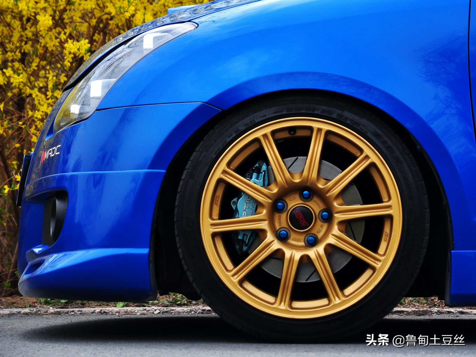 斯巴鲁翼豹sti飙车,斯巴鲁翼豹sti飙车视频