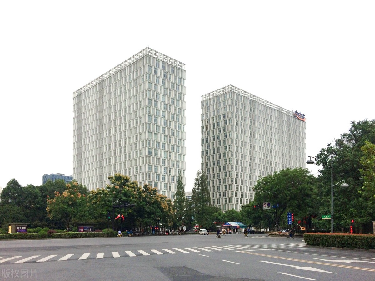 在北京买房：请问总价1000w左右，选择永丰还是清河？