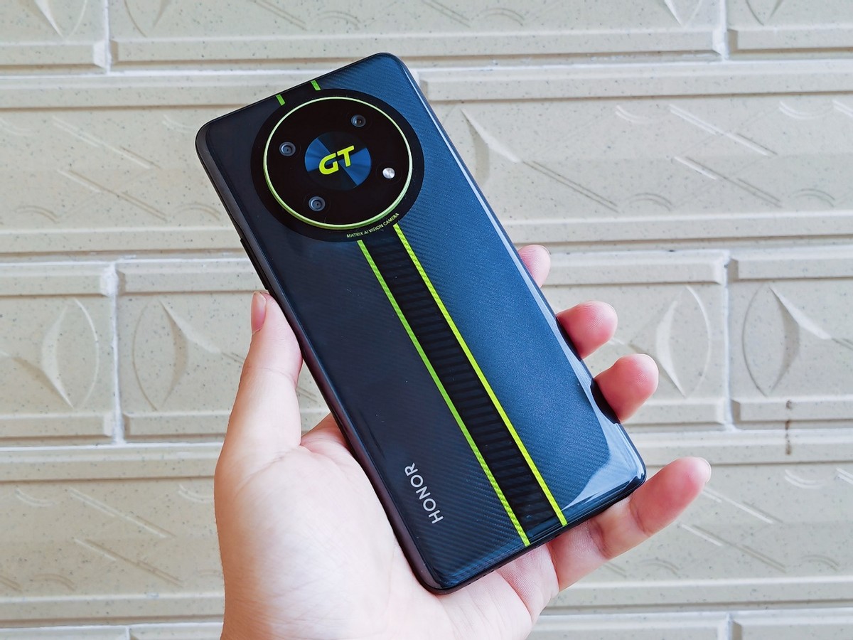 2000元左右性价比高的手机荣耀x40,手机荣耀x40gt值得入手吗