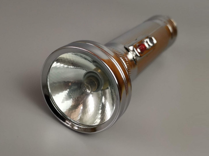 移动电源怎么给手机充电啊,无线移动电源可以给手机充电吗