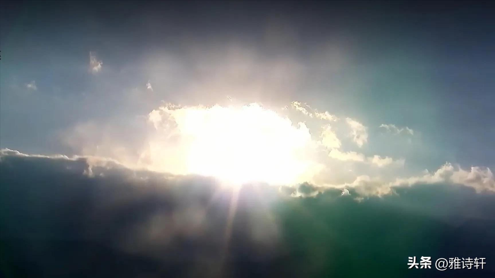 足不出户看大美云南,看到梅里雪山主峰卡瓦格博峰真美