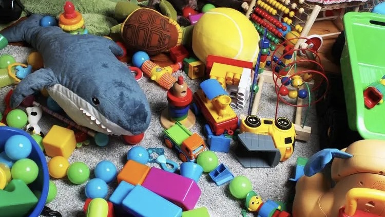 高烧反复，退烧药无效？医生从膀胱取出好多磁力珠，家长要当心了