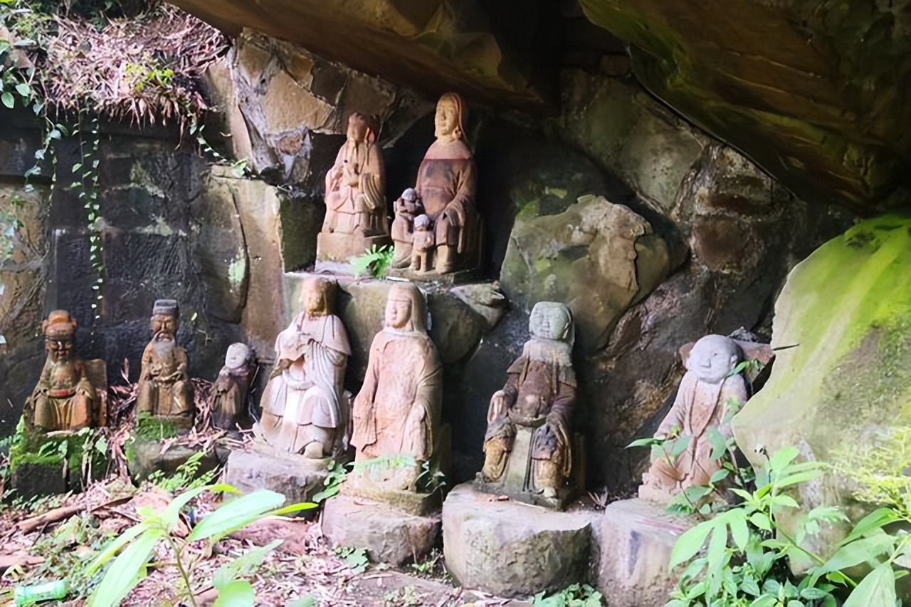 万里长江12首诗,万里长江游古诗图片