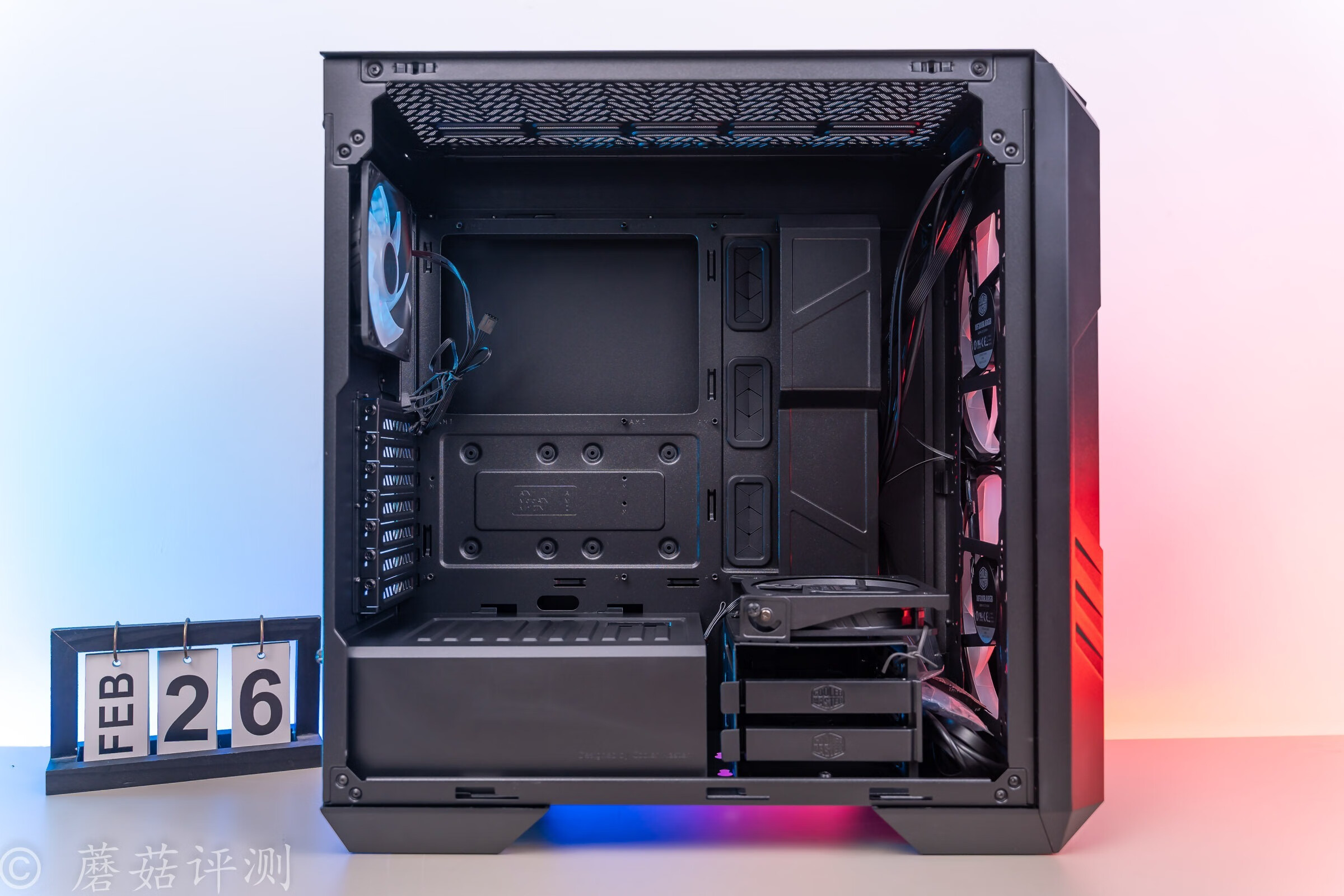 连续多日的高温，让朋友家的主机燥热难耐、更换机箱散热后获新生