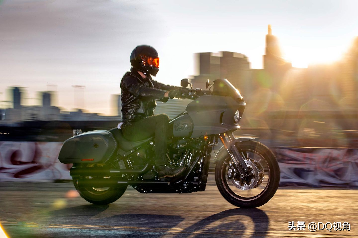 外媒评测2023年年度摩托车,外媒2022年度性能车型