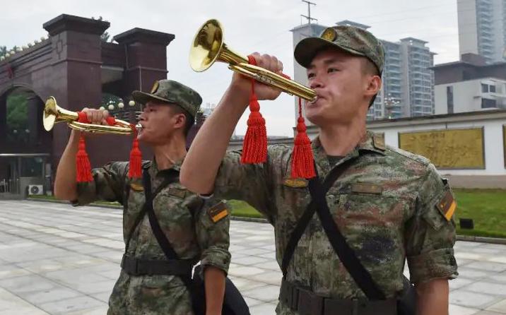 部队在高温天气练兵视频,高原练兵场面火热
