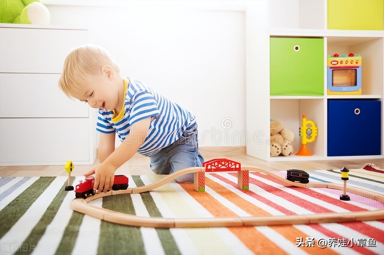 2岁宝宝益智玩具挖机,不知道给宝宝买什么书