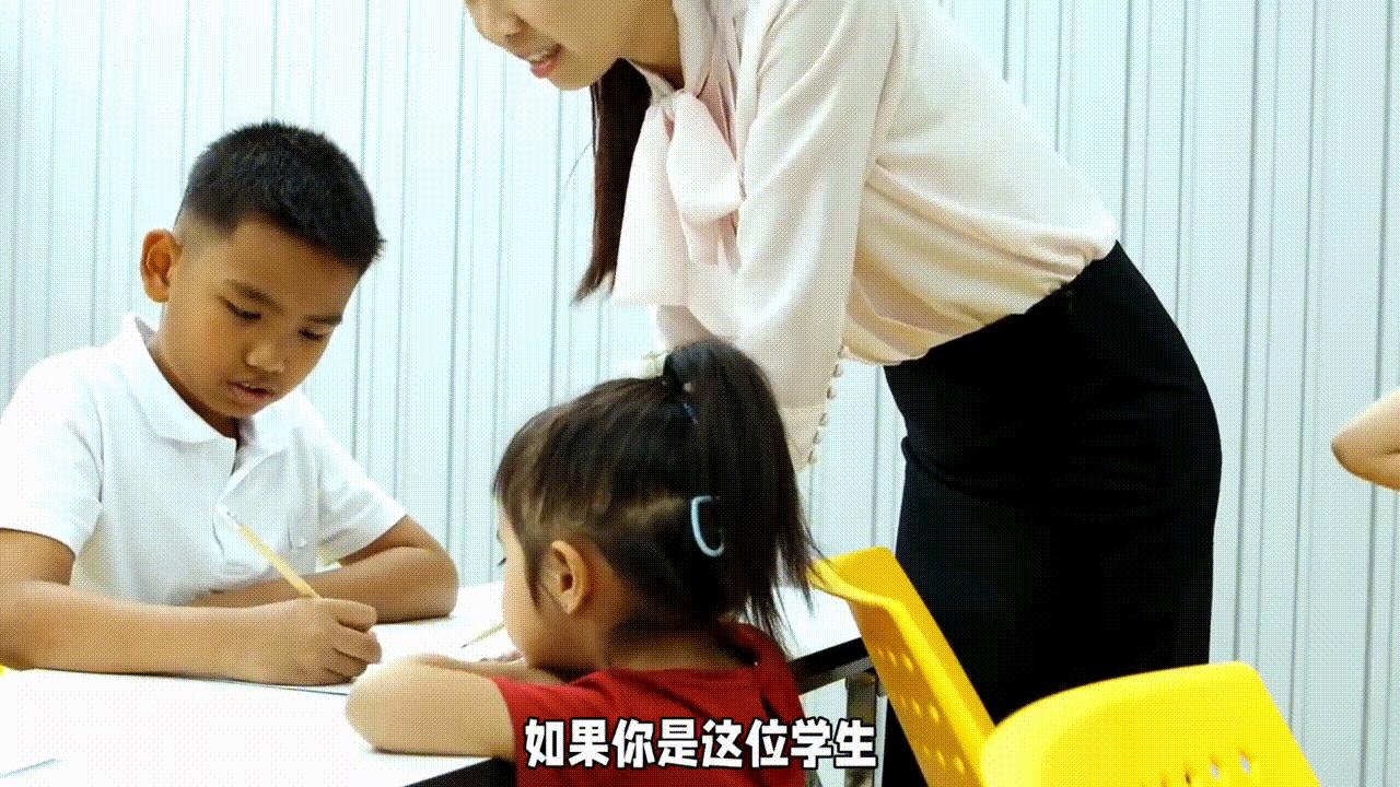 初中生在校被老师打身上淤青,孩子在学校违反纪律被班长打了