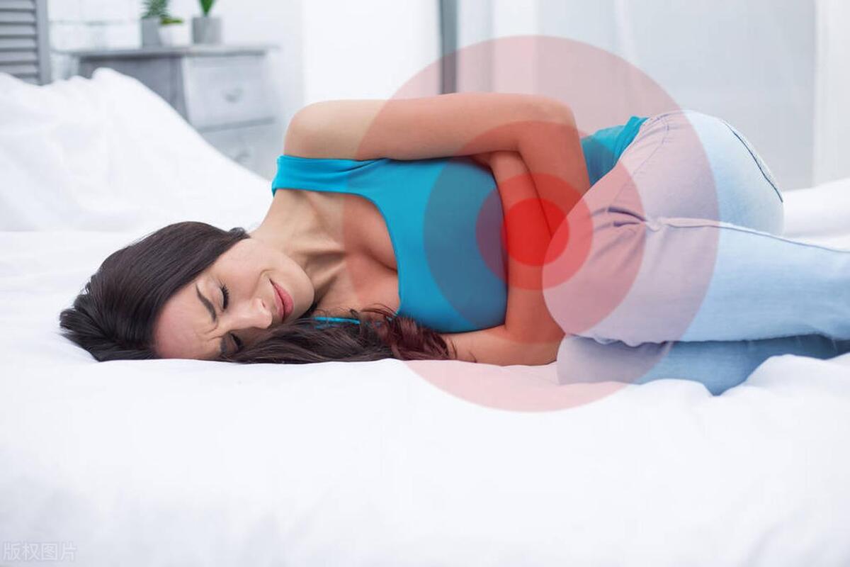 外阴老是干是怎么回事,阴道每天都有什么症状