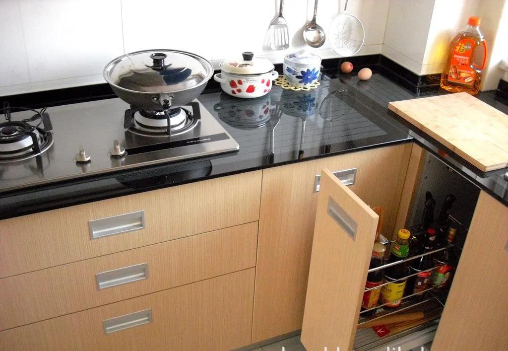 整体橱柜隐形玻璃台面,用玻璃做橱柜台面