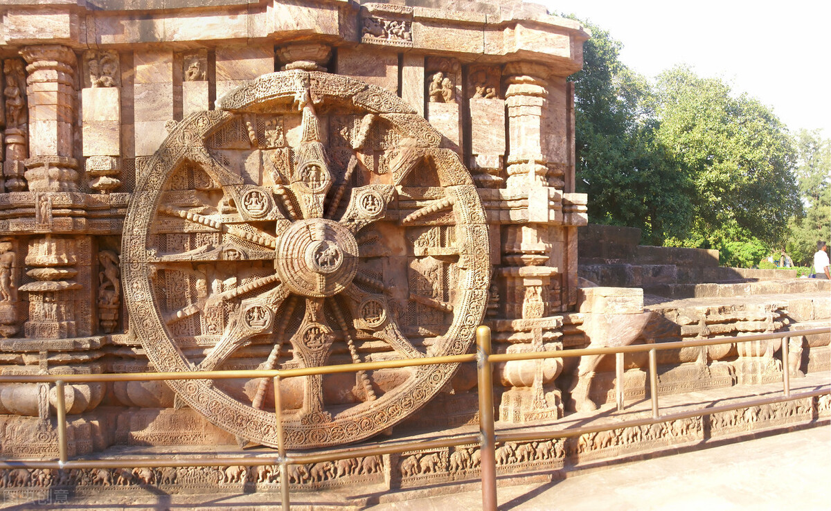 周天子攻打郑国,东周郑庄公大战周天子