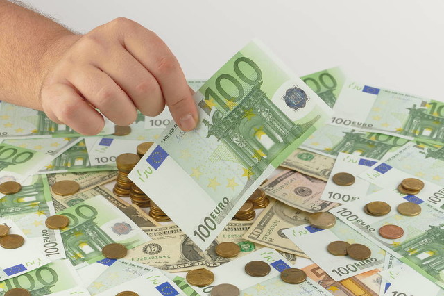 快速敛财的两种方法，第一种实在是不敢用！