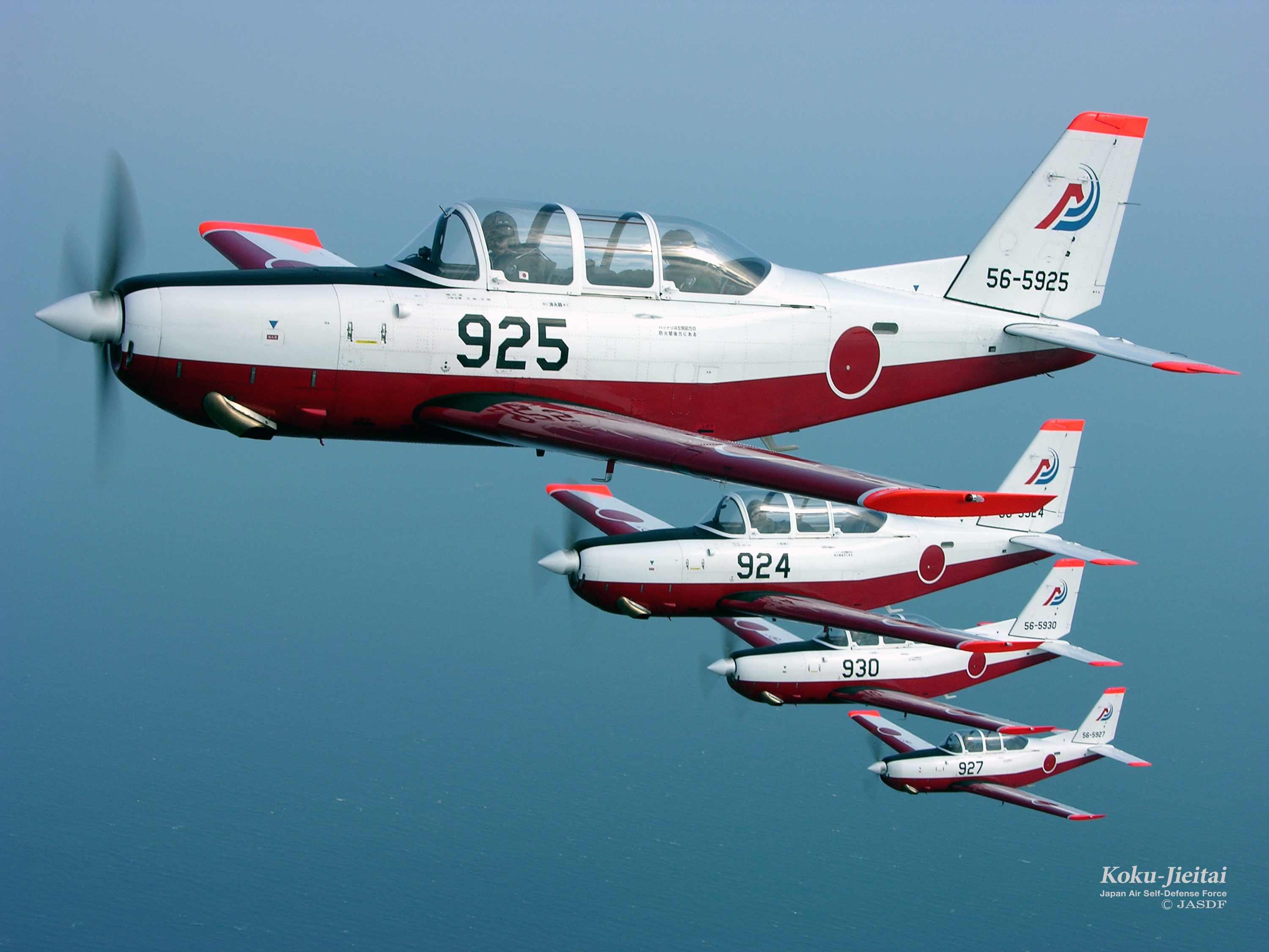 日本空中自卫队战斗机训练视频,日本富士直升机