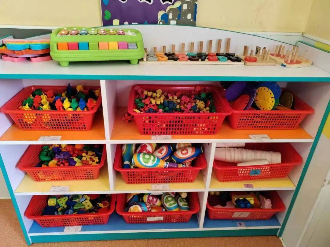 “戏”动童年，“域”见未来——诺亚舟开心果幼儿园区域活动