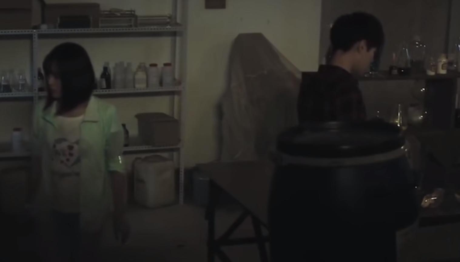 大学生夜闯寡妇村，惨遭迷晕，这国产神剧可真敢拍