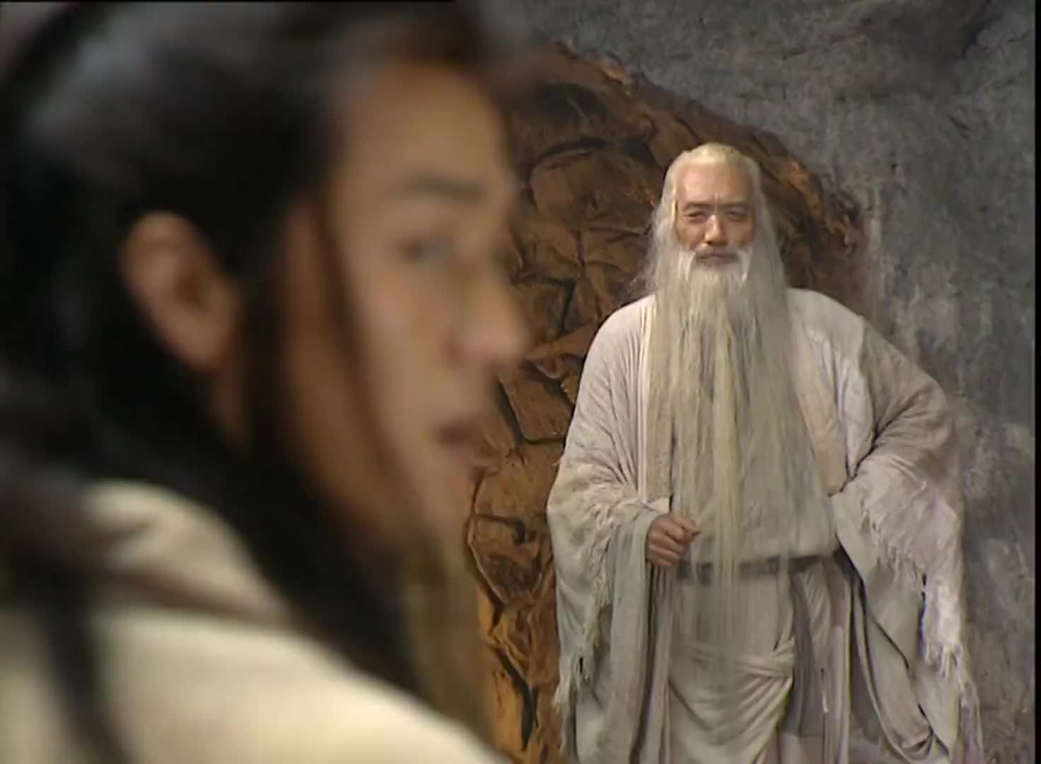 君子剑岳不群名场面,君子剑岳不群巍子