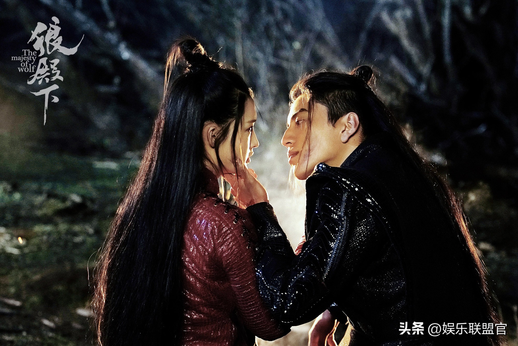 撩汉、乱认爸、男男接吻，这6位明星是没分寸感，还是“耍流氓”