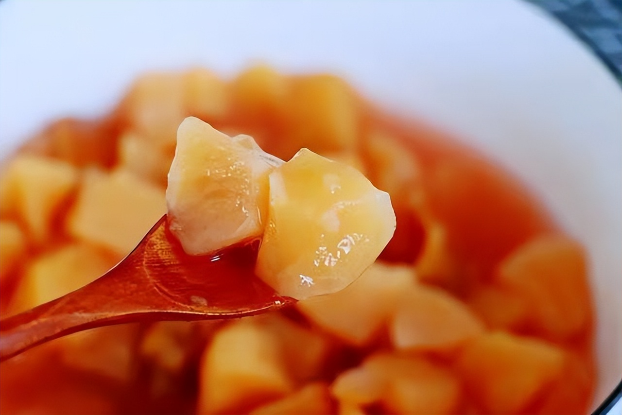 每天吃一个熟苹果功效坚持一周,每天吃一个苹果能让人保持健康