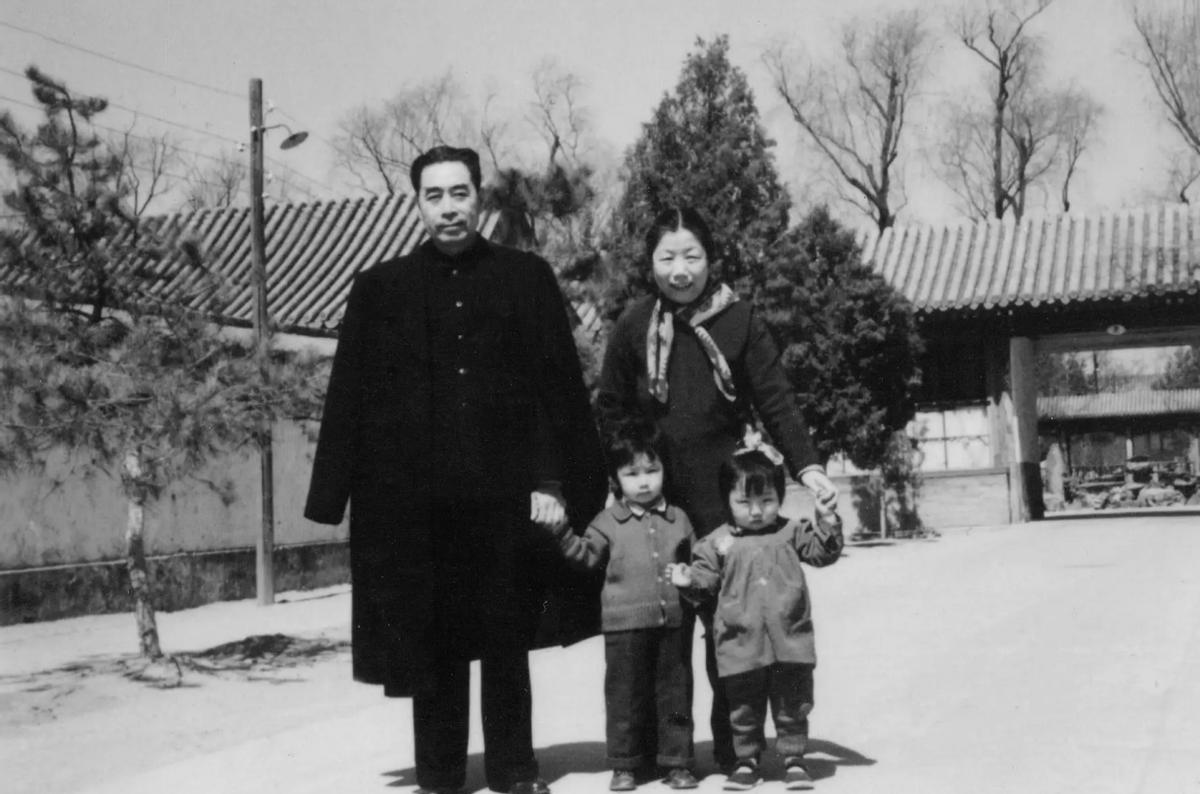 76年毛主席最后一次递交申请，申请表里的第二点，让很多人不理解