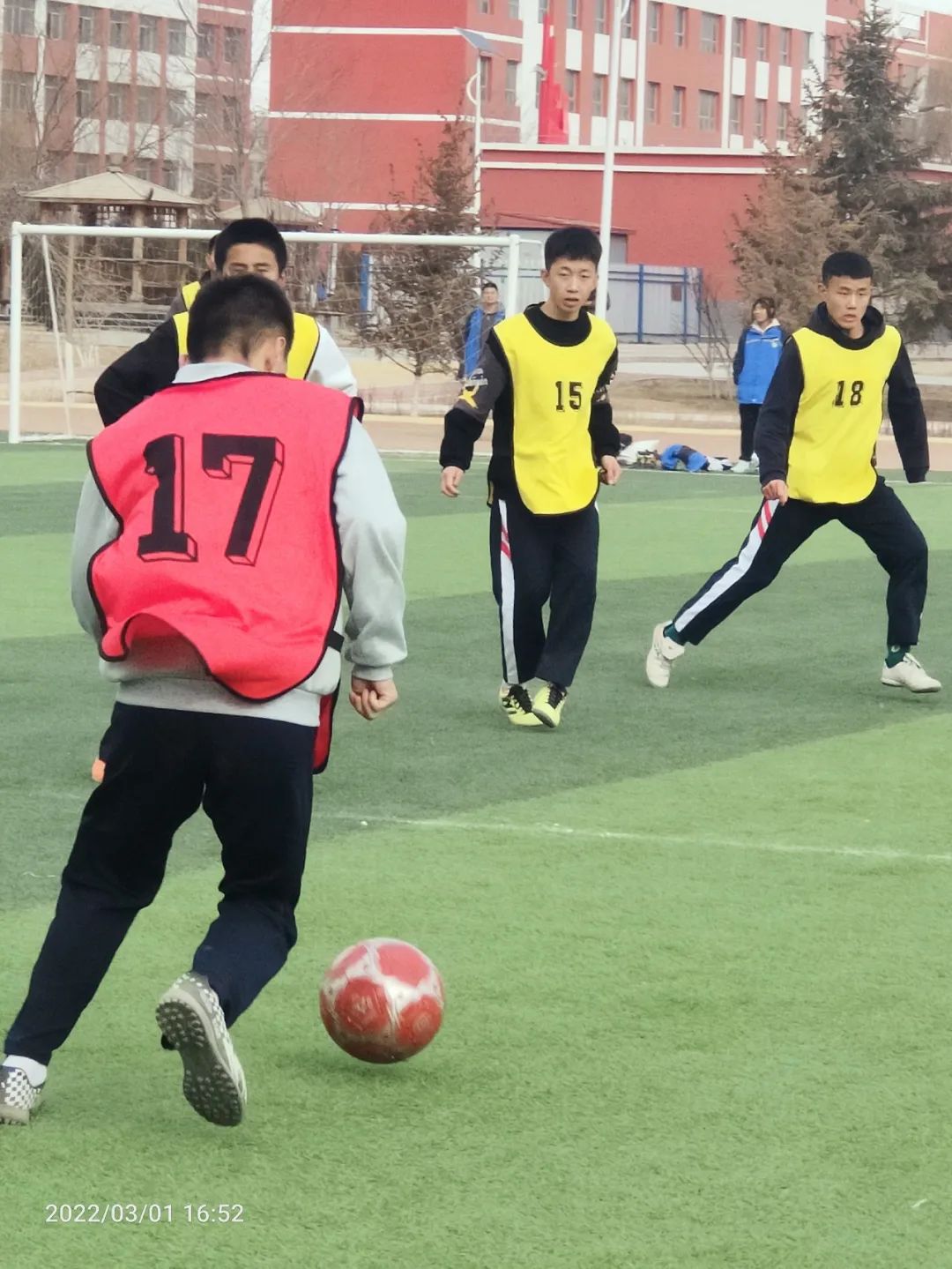 兰州市校园足球联赛高中,新区高级中学足球比赛