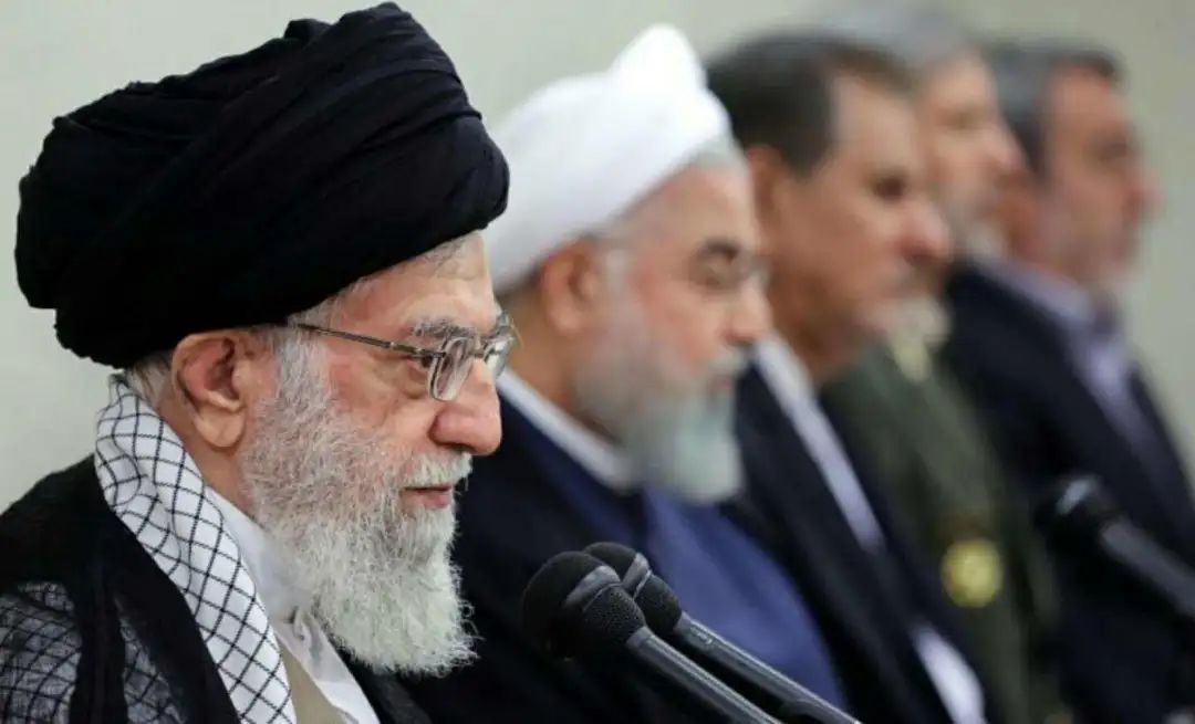 他们为何在世界杯赛场，发出“无声呐喊”？