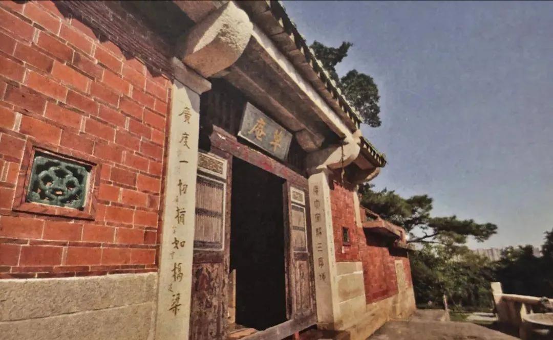 本是邪见，妄称佛教，诳惑黎元，当以令改