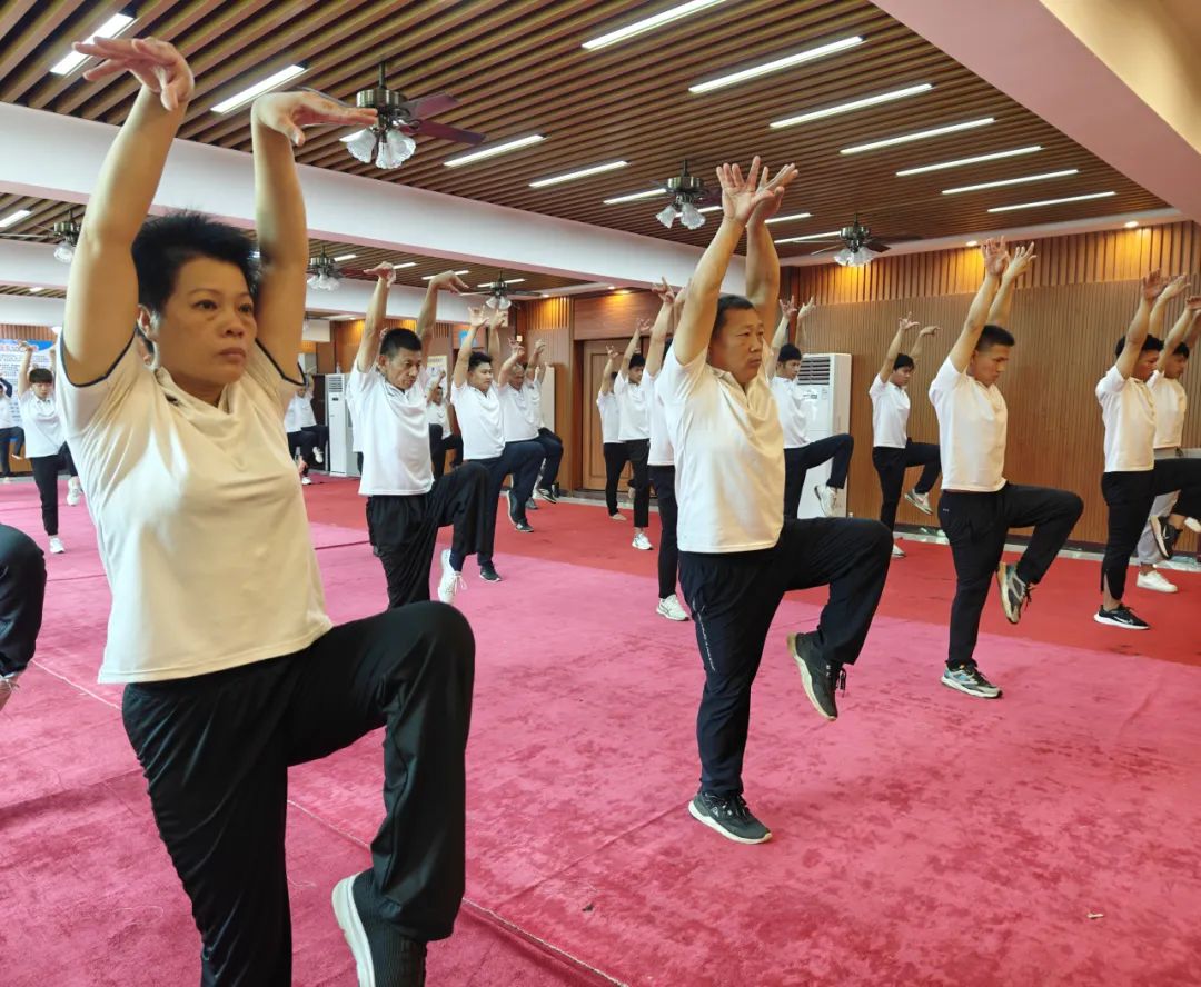 健身气功公益培训进社区,健身气功展演活动方案