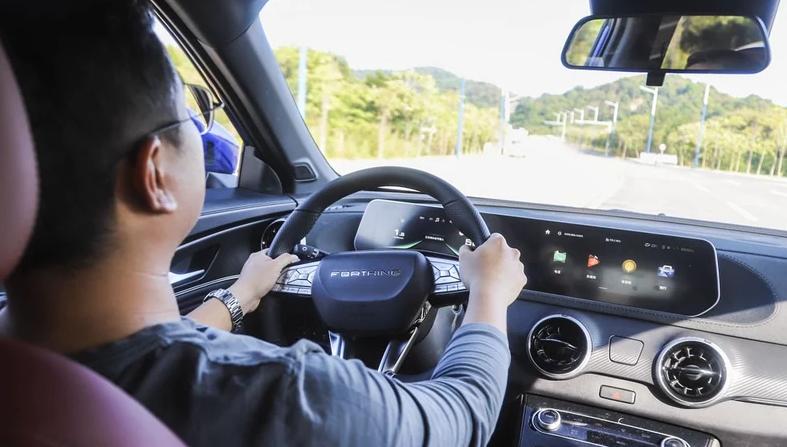 东风风行t5手动和哈弗h6哪个好,车主入手风行t5的感受