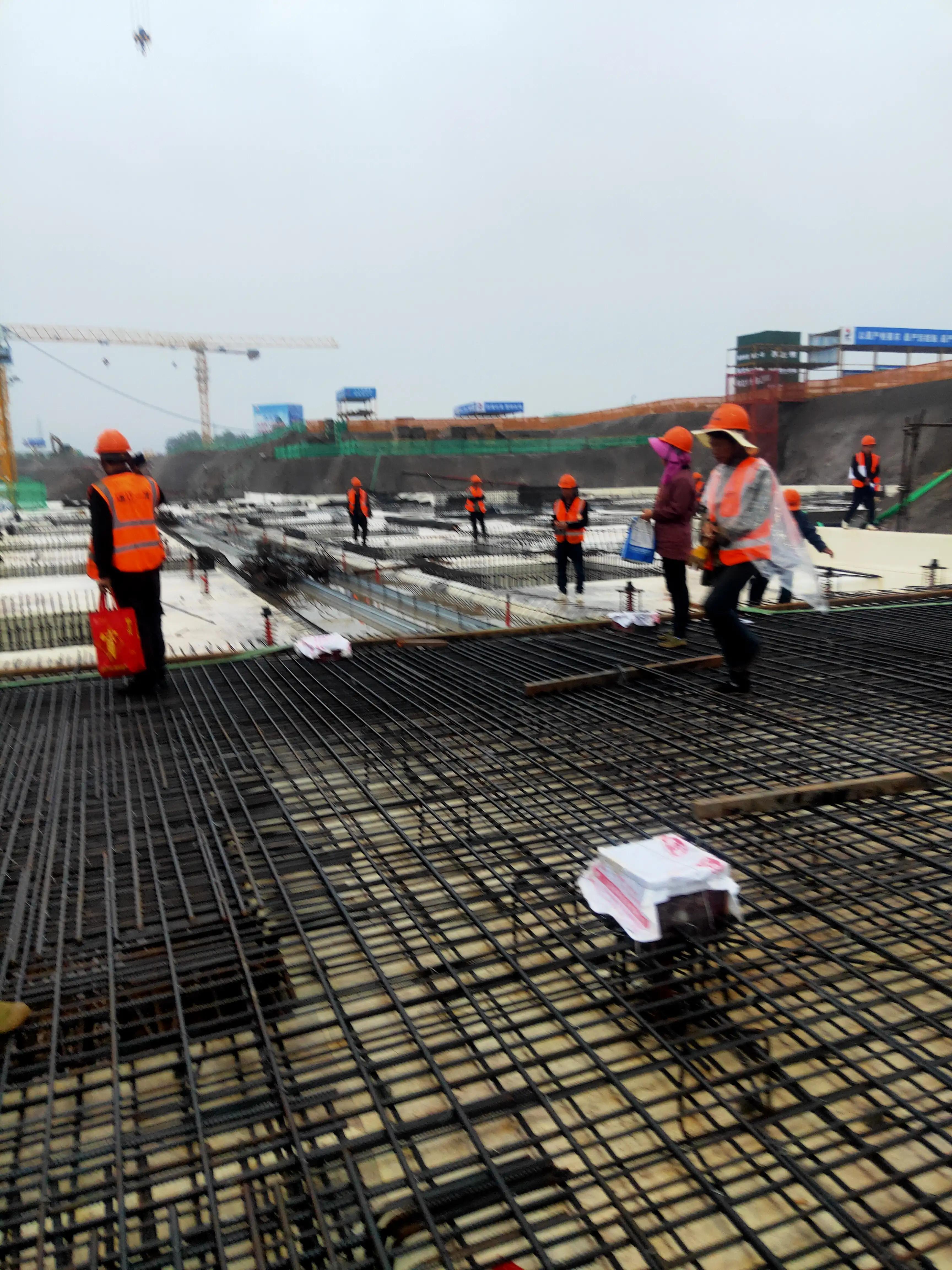 疫情放开后为什么工作那么难找呢,受疫情影响全国农民工怎样