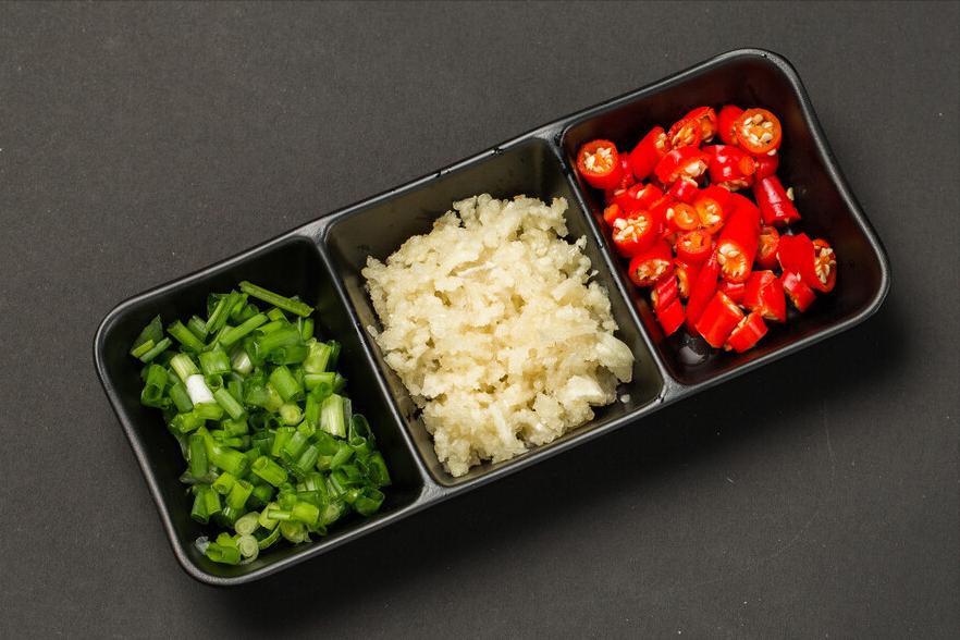 不辣万能凉拌菜的料汁怎么做,不辣的万能凉拌料汁做法