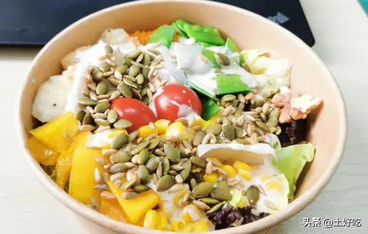 我，被出轨父亲抛弃，靠野路子翻身，一年赚了一个亿！