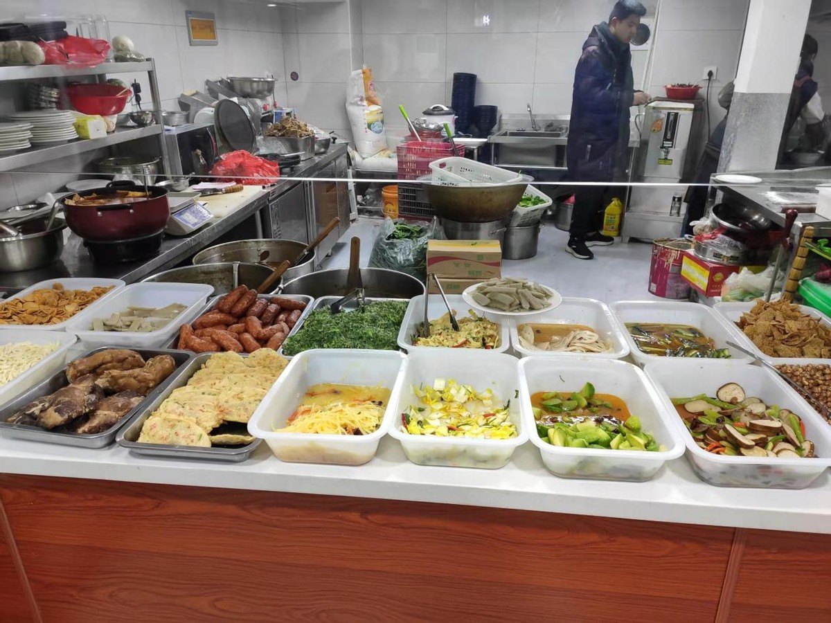 安徽板面创业,一个卖板面的80后的女人