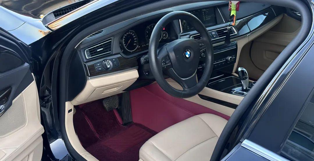 老款宝马730改新款全过程,12年40万公里宝马730翻新