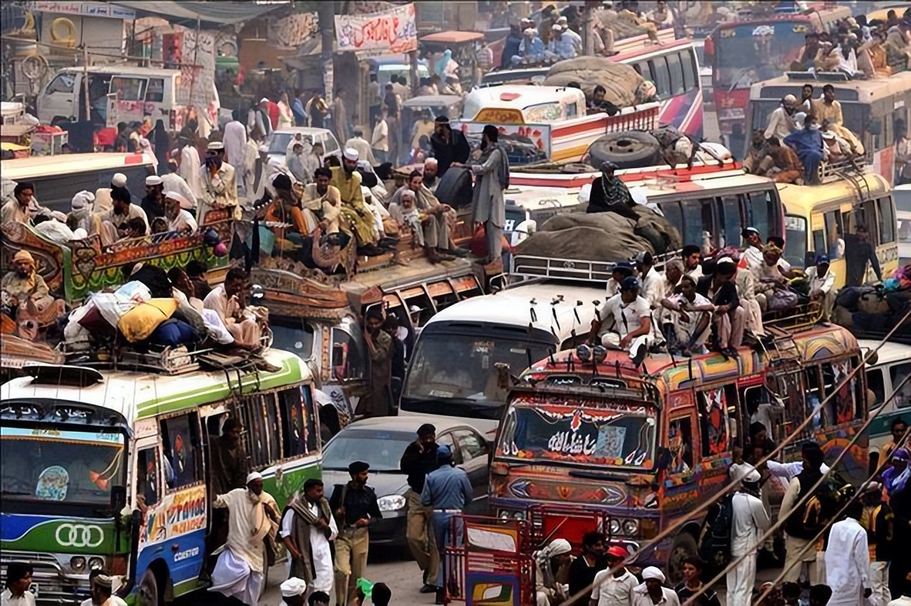 中国援助了巴铁多少物资,中国给巴铁多少援助