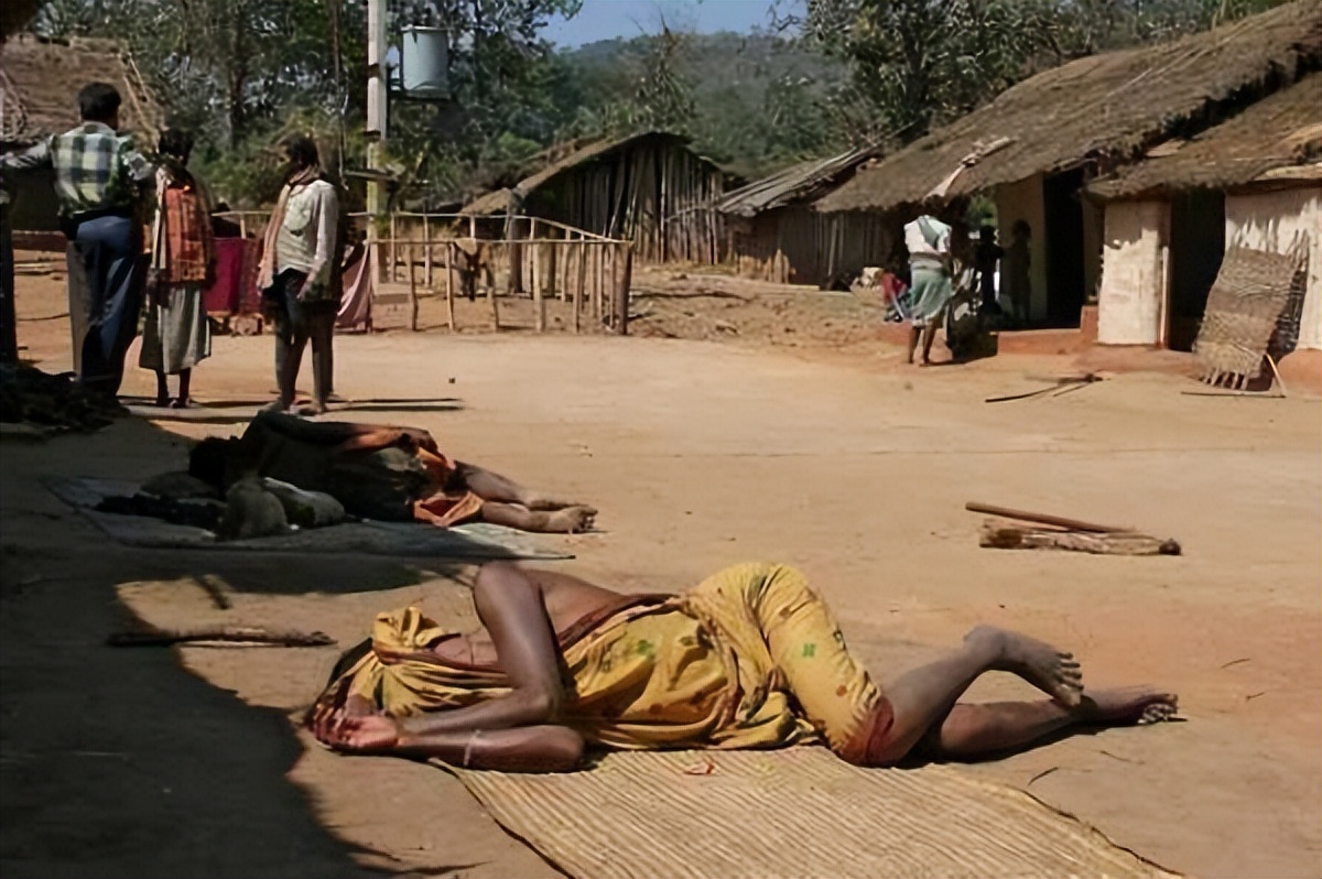 黑种人在中国四处滥情，美女还是宁愿倒贴主动献身，是身体好吗？