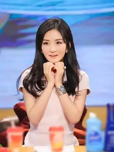 谢娜为什么失业,谢娜怎么失业了