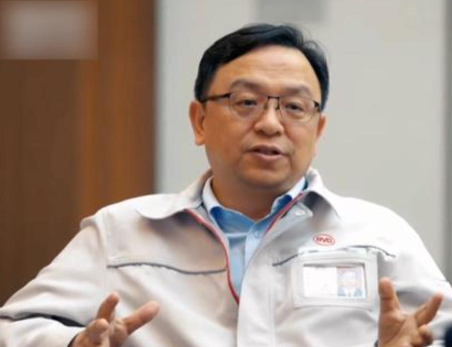 王传福父母双亡,王传福15岁成孤儿